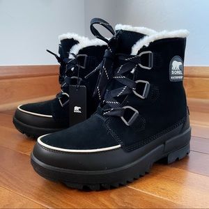 Sorel Tivoli IV Boots NWT
